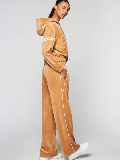 Mare Velour Pant- Meerkat